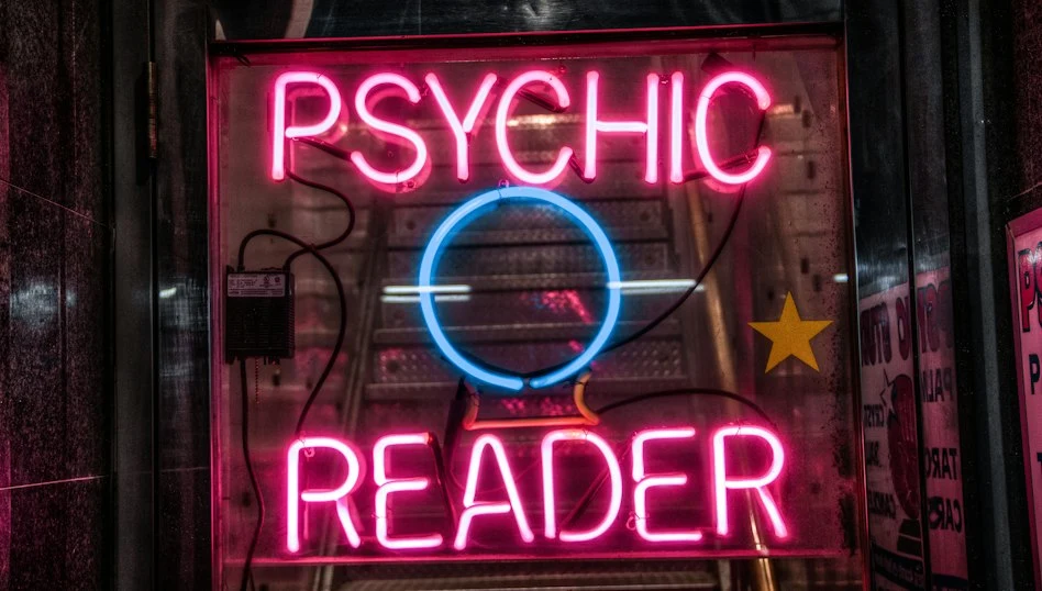 Free Online Psychic Live Chat & Readings cover image